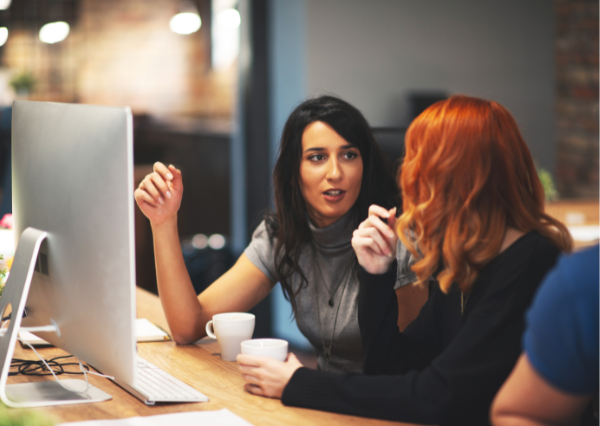 仕事をする人たち