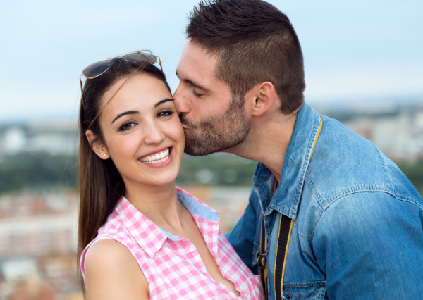 幸せそうなカップル