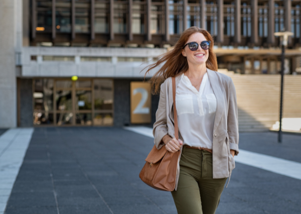 自信をもって働く人