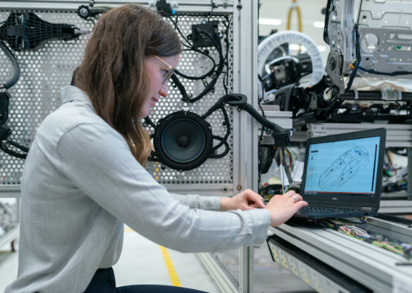 女性エンジニア