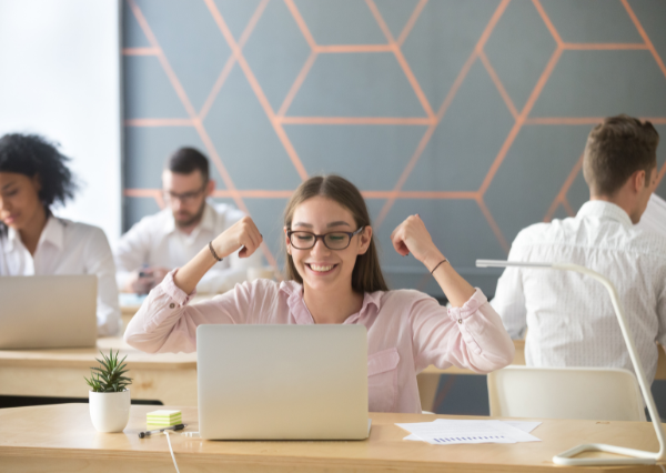 仕事に成功している女性