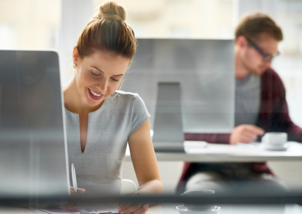 完璧に仕事をこなす人のイメージ